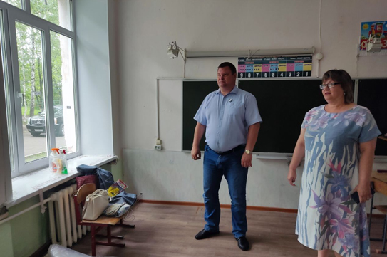 В школах Анжеро-Судженска проходят обновления В школах Анжеро-Судженска проходят обновления