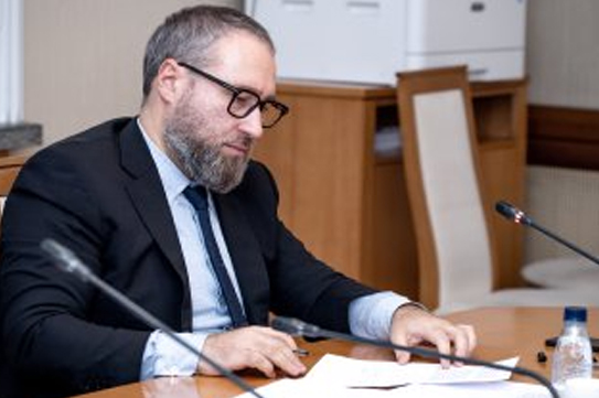 Волонтёры Кузбасса не смогли попасть на самолёт: билетов было продано больше, чем мест Волонтёры Кузбасса не смогли попасть на самолёт: билетов было продано больше, чем мест