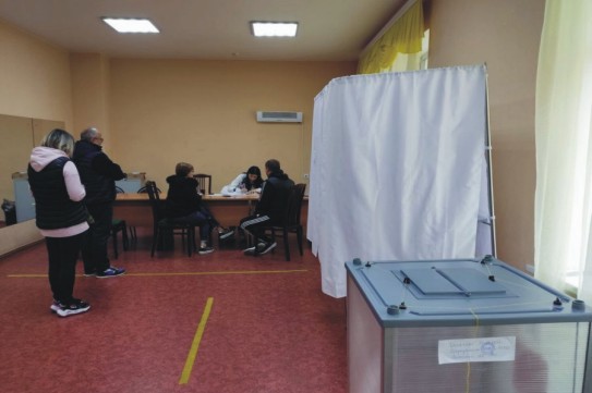 В Кузбассе проходит голосование на референдумах В Кузбассе проходит голосование на референдумах
