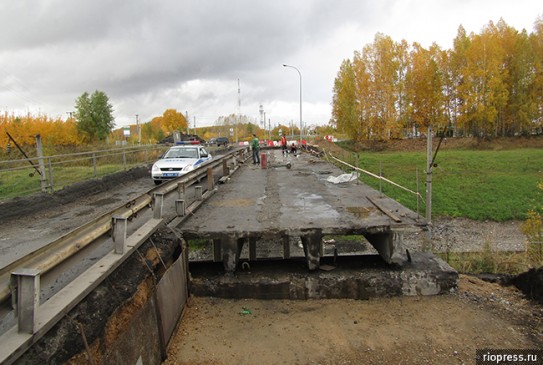 Что красноярцы в эти дни делают с анжерским мостом Что красноярцы в эти дни делают с анжерским мостом