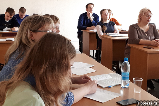 Сегодня в Анжеро-Судженском политехническом колледже проходит научно-практическая конференция Сегодня в Анжеро-Судженском политехническом колледже проходит научно-практическая конференция