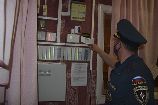 В анжерском загородном лагере проведены пожарные учения В анжерском загородном лагере проведены пожарные учения